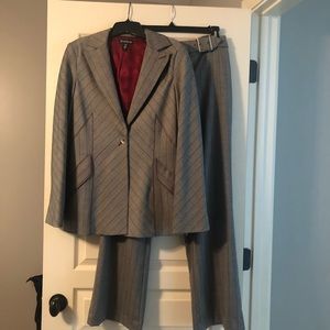 Sexy Bebe Striped Pant Suit Size 10